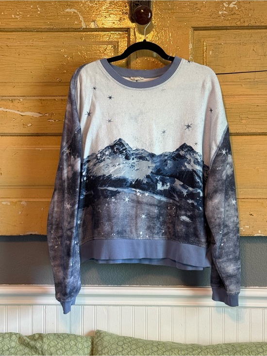 Pilcro Tops - Pilcro blue and silver knit sweatshirt